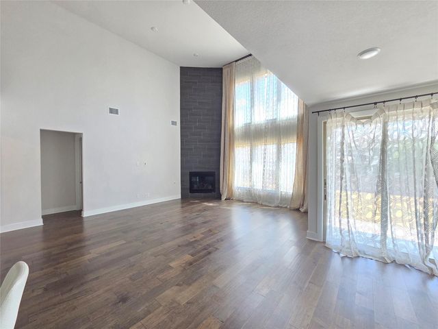 4915 Bruco LN, Round Rock, TX 78665