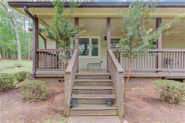 207 Boogers Hill Road, Oxford, GA 30054