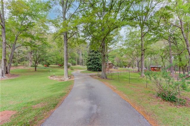 207 Boogers Hill Road, Oxford, GA 30054