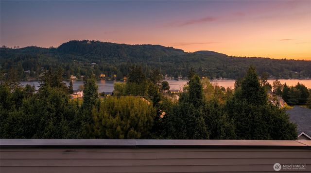 18064 Mariposa Lane, Mount Vernon, WA 98274