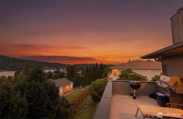18064 Mariposa Lane, Mount Vernon, WA 98274
