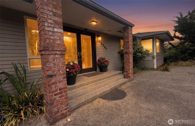 18064 Mariposa Lane, Mount Vernon, WA 98274