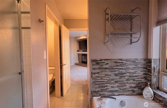 18064 Mariposa Lane, Mount Vernon, WA 98274