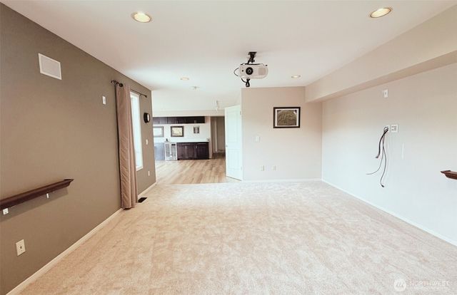 18064 Mariposa Lane, Mount Vernon, WA 98274