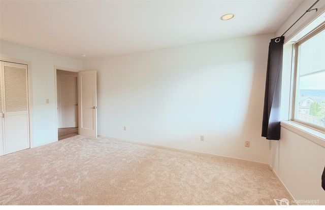 18064 Mariposa Lane, Mount Vernon, WA 98274
