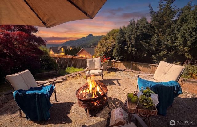 18064 Mariposa Lane, Mount Vernon, WA 98274