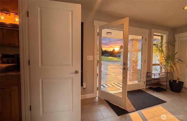 18064 Mariposa Lane, Mount Vernon, WA 98274