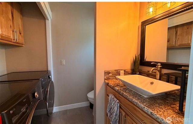 18064 Mariposa Lane, Mount Vernon, WA 98274