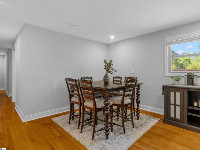 2228 Cross Anchor Road, Woodruff, SC 29388