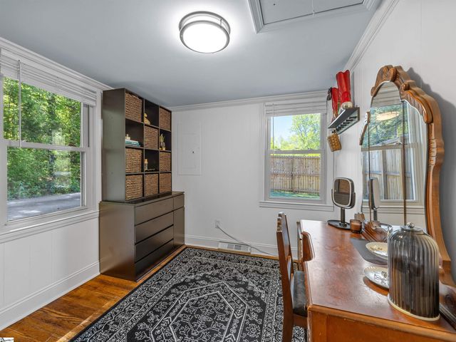 2228 Cross Anchor Road, Woodruff, SC 29388