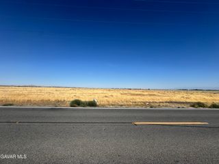 W Cor 90th St. West & A10 Street, Lancaster, CA 93536