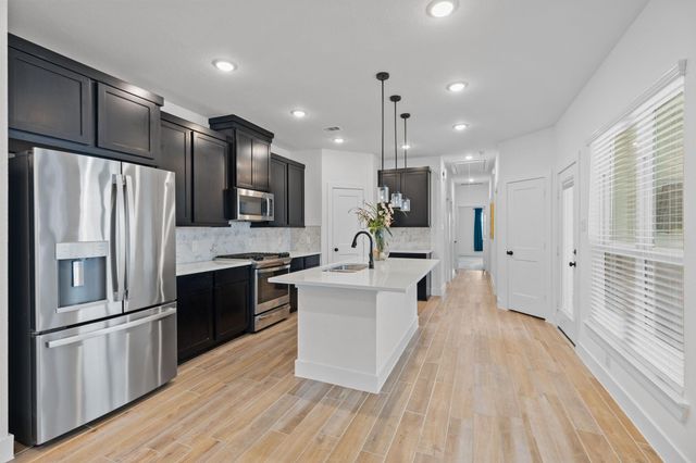 10031 Crescendo Way, Iowa Colony, TX 77583