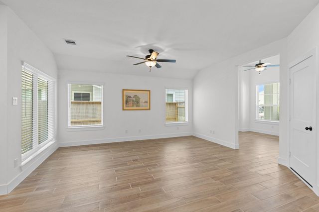 10031 Crescendo Way, Iowa Colony, TX 77583