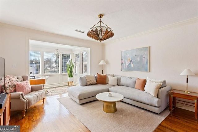 115 Peachtree Memorial C3 Drive C3, Atlanta, GA 30309