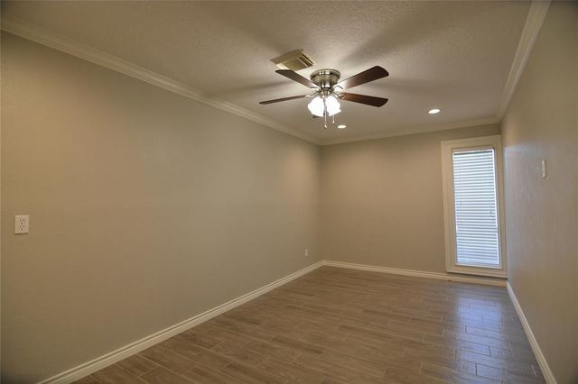 19118 Challe Circle W, Spring, TX 77373