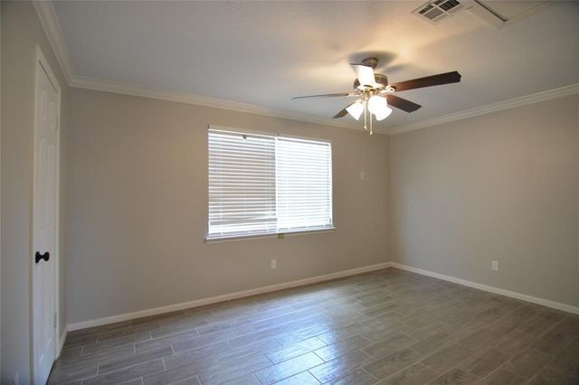 19118 Challe Circle W, Spring, TX 77373