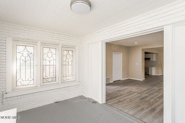 2337 Parkwood Avenue, Toledo, OH 43620