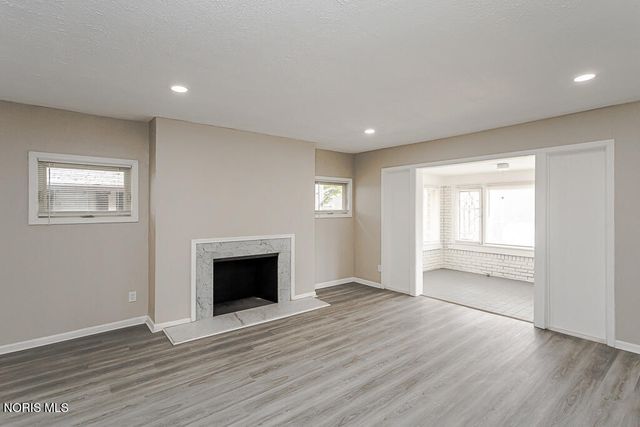 2337 Parkwood Avenue, Toledo, OH 43620