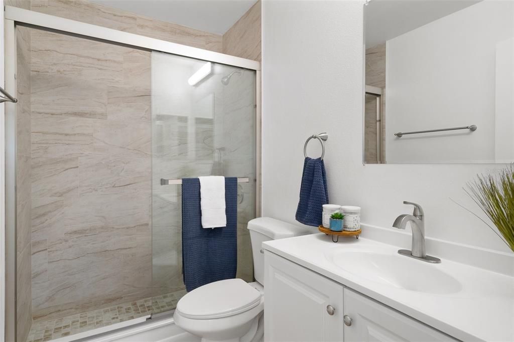Image 20 of property listing at 3923 SHORESIDE CIRCLE, Tampa, FL 33624