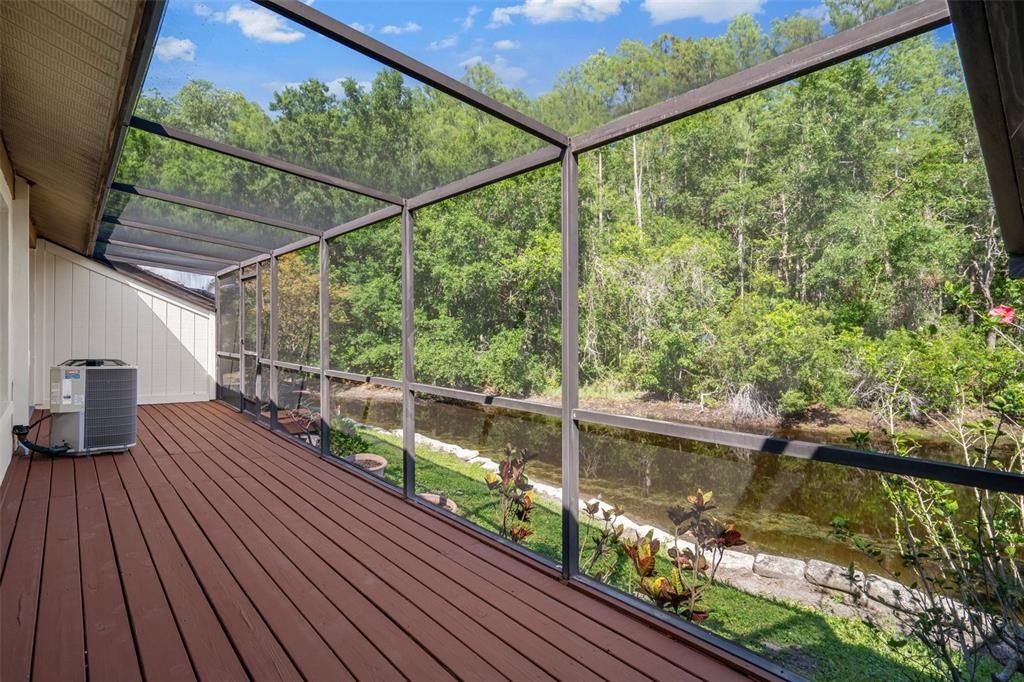 Image 32 of property listing at 3923 SHORESIDE CIRCLE, Tampa, FL 33624