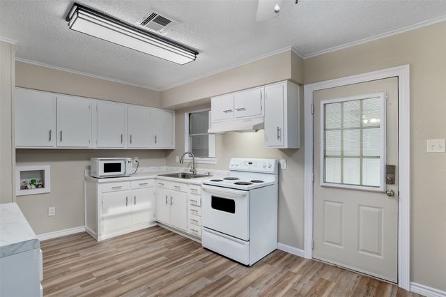 1113 Shirley Lane, Bossier City, LA 71111