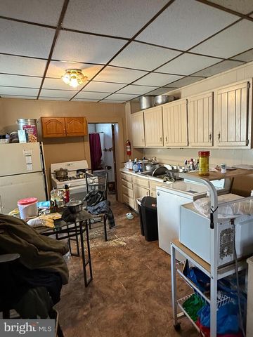124 NASSAU ST, Trenton, NJ 08638