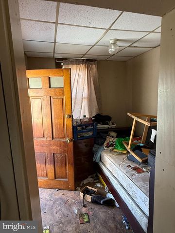 124 NASSAU ST, Trenton, NJ 08638