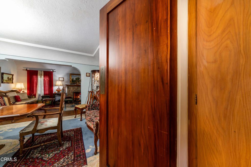 Image 14 of property listing at 2270 E Orange Grove Boulevard, Pasadena, CA 91104