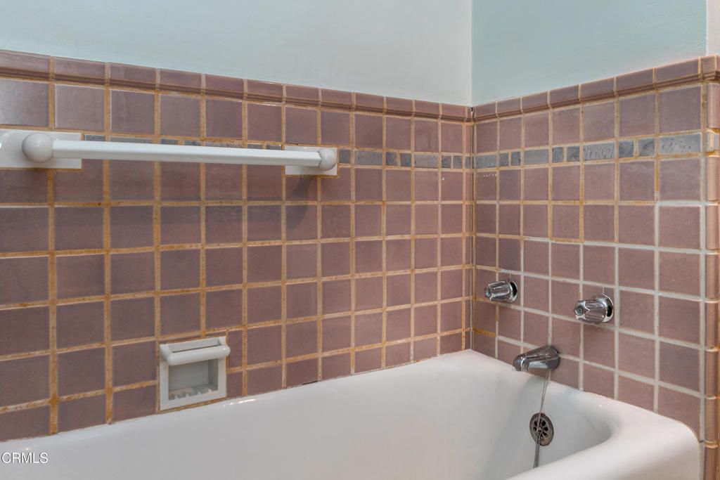 Image 21 of property listing at 2270 E Orange Grove Boulevard, Pasadena, CA 91104