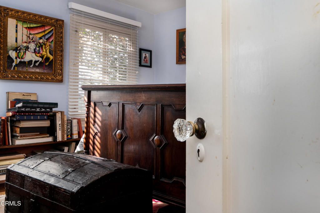 Image 24 of property listing at 2270 E Orange Grove Boulevard, Pasadena, CA 91104