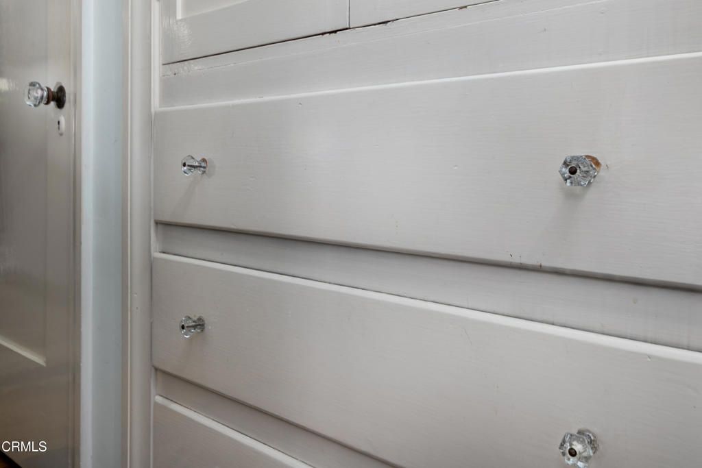 Image 25 of property listing at 2270 E Orange Grove Boulevard, Pasadena, CA 91104