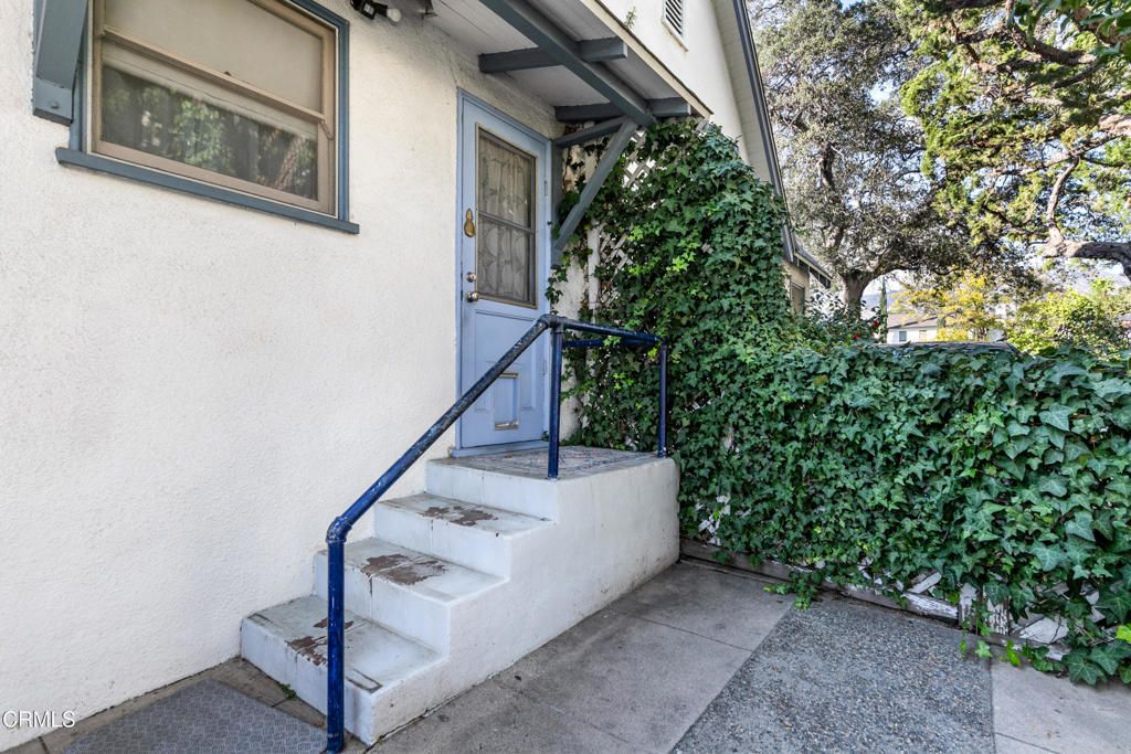 Image 29 of property listing at 2270 E Orange Grove Boulevard, Pasadena, CA 91104