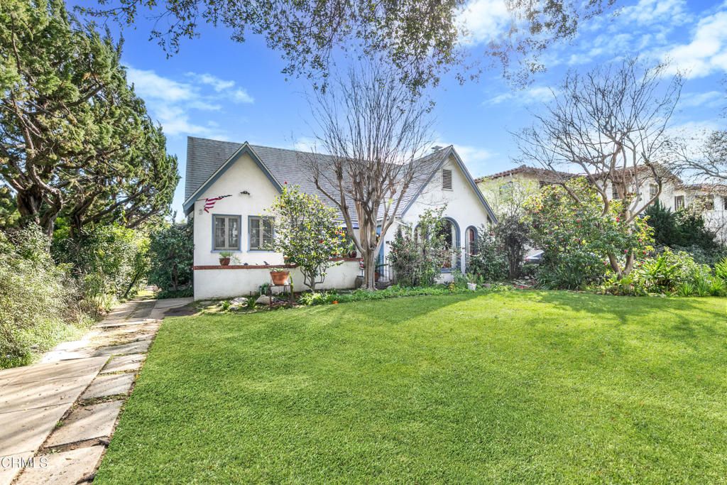 Image 4 of property listing at 2270 E Orange Grove Boulevard, Pasadena, CA 91104