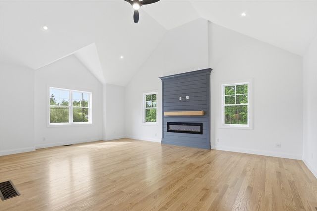 294 Salem Road, Dracut, MA 01826