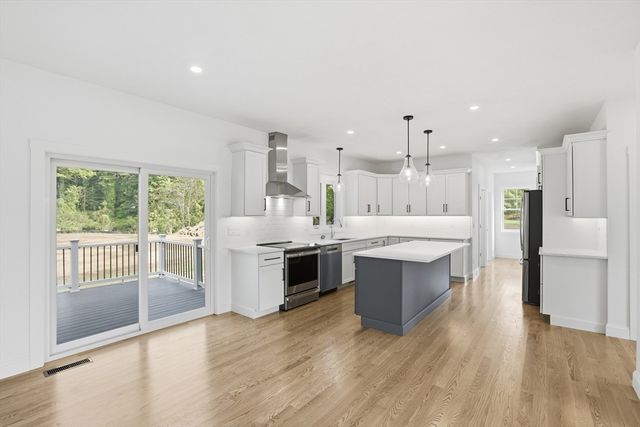 294 Salem Road, Dracut, MA 01826