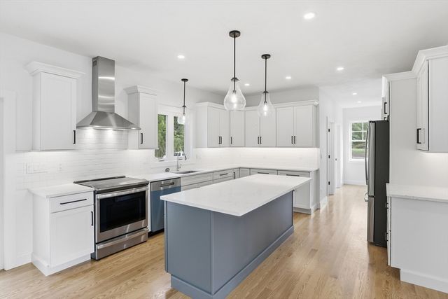 294 Salem Road, Dracut, MA 01826