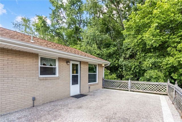 1641 Highland Rd, Economy, PA 15027