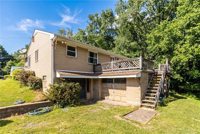 1641 Highland Rd, Economy, PA 15027