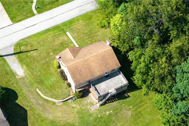 1641 Highland Rd, Economy, PA 15027