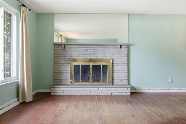 1641 Highland Rd, Economy, PA 15027