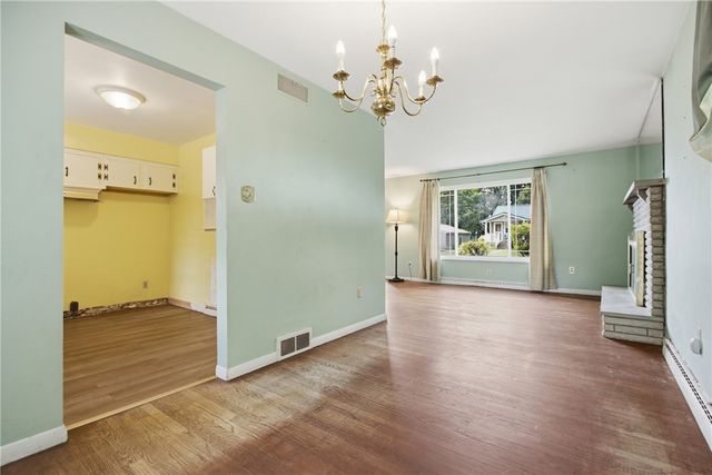 1641 Highland Rd, Economy, PA 15027