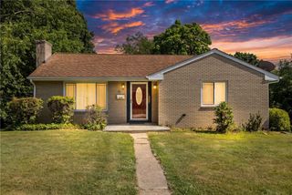 1641 Highland Rd, Economy, PA 15027