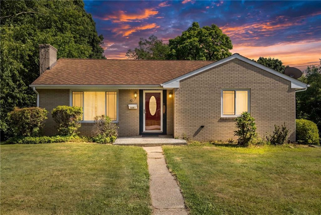 1641 Highland Rd, Economy, PA 15027