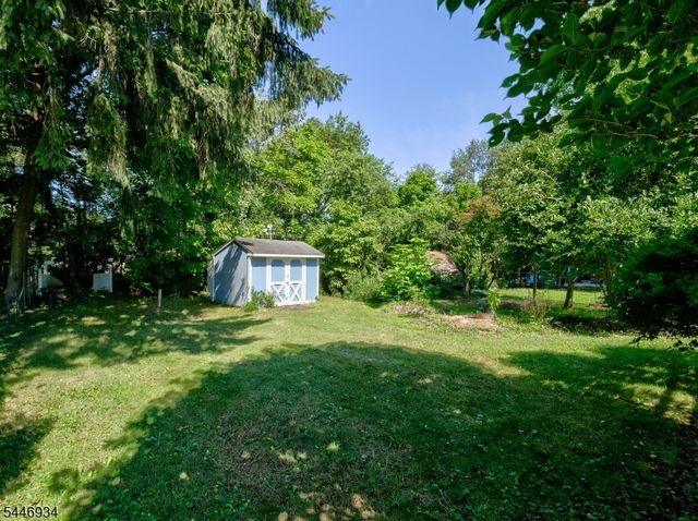 319 Marion Pl, Manville Boro, NJ 08835