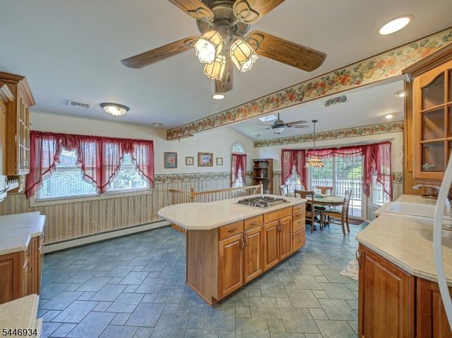 319 Marion Pl, Manville Boro, NJ 08835