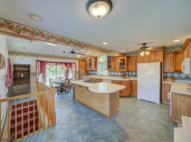 319 Marion Pl, Manville Boro, NJ 08835