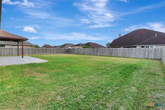 115 Copper Rock Cove, Victoria, TX 77904
