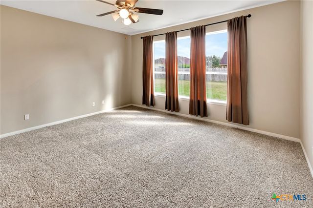 115 Copper Rock Cove, Victoria, TX 77904