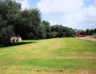 2829 Golf Crest Drive, Wharton, TX 77488