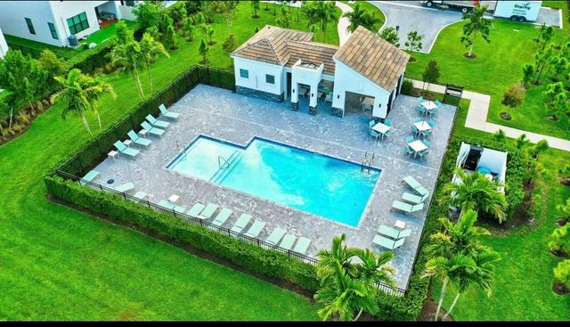 8719 Antarus Drive, Wellington, FL 33467